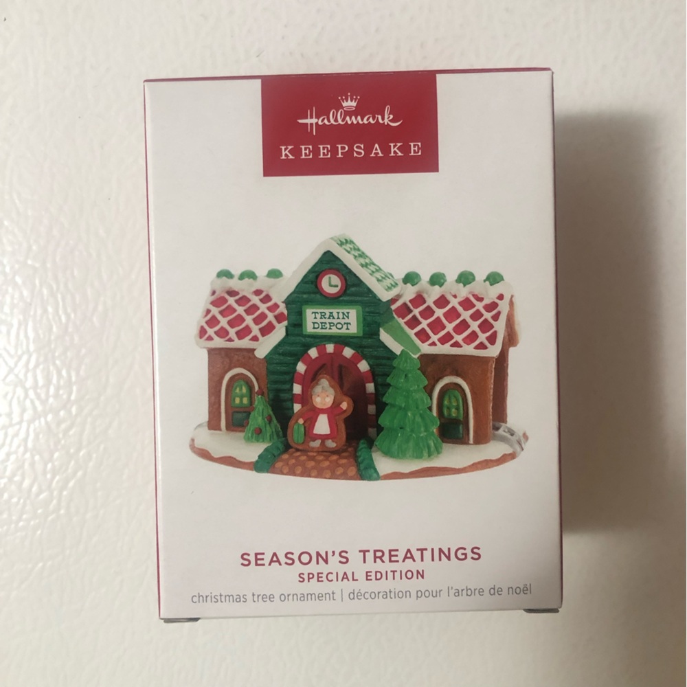 2023 Hallmark Keepsake Season's Treatings Special Edition Ornament Gingerbread